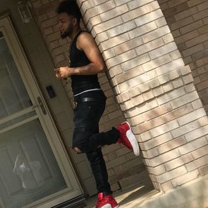 Meet your Posher, Lawrence